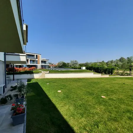 Coastline Balaton Апартаменты *